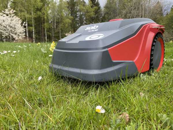 AL KO 700W robotic lawn mower