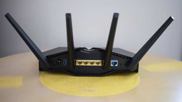 Router Asus RT AX82U 03