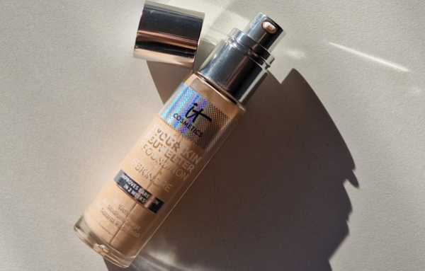IT Cosmetics Your Skin But Better Foundation skincare